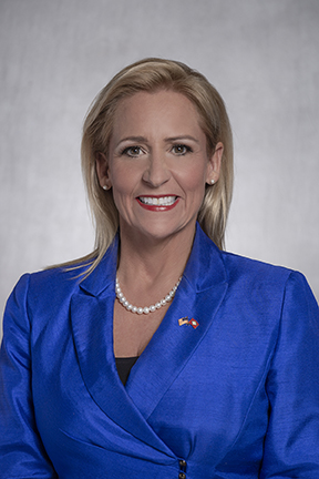 Leslie Rutledge